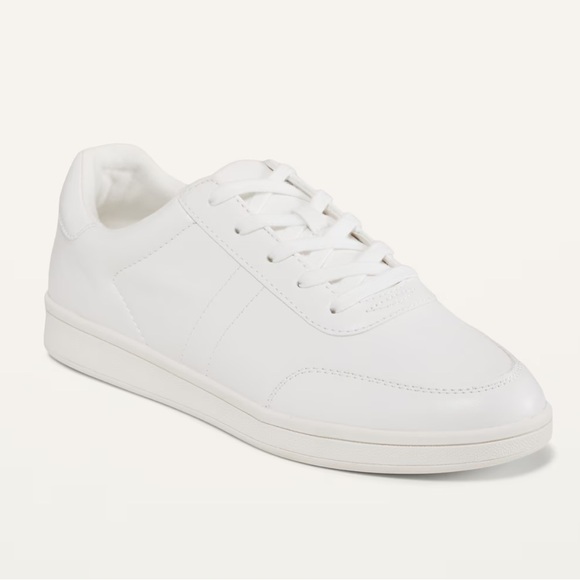 Old Navy Woman’s Low-Top Sneakers Sz:11 white - Picture 1 of 4